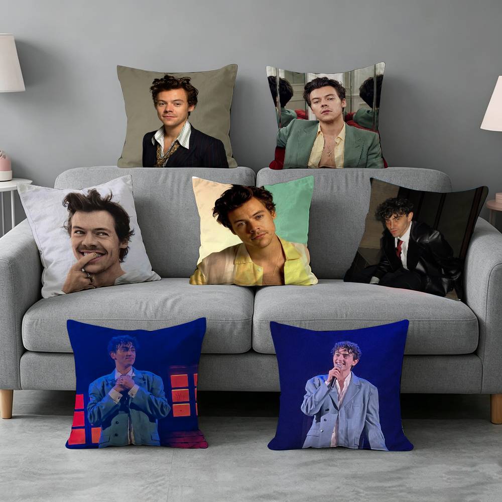 Home Textiles Definition - Michele B-Bravi Freddo-o Sarung bantal hadiah