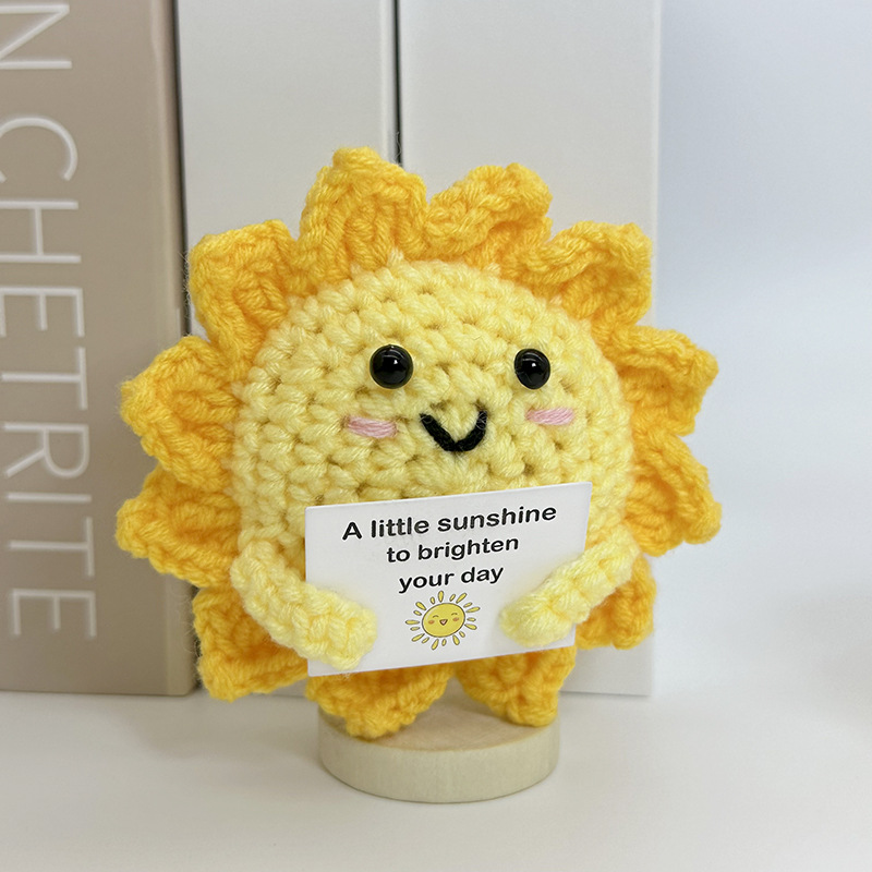 Home And Textiles Today - Ornamen Desktop Boneka Sinar Matahari Rajutan